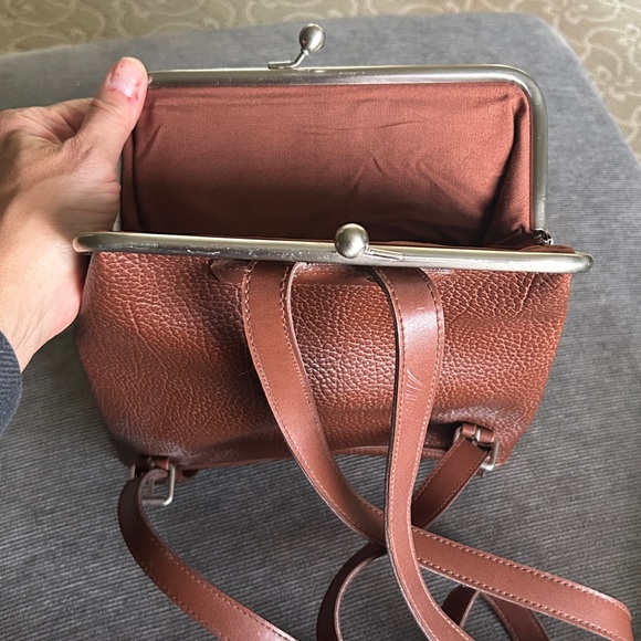 Guess Rare vintage y2K Tan Leather Women's Backpack - Picture 10 of 10